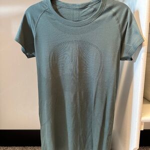 Lululemon Swiftly Tech Short Sleeve Shirt